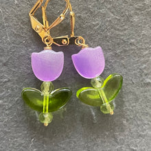 Load image into Gallery viewer, Purple Tulip Earrings, peridot