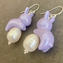 Load image into Gallery viewer, Ms. Bun Bun Bunny and Pearl Earrings
