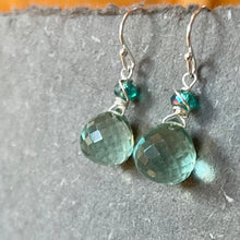 Load image into Gallery viewer, Fluorite Green Quartz Onion Dangle Earrings