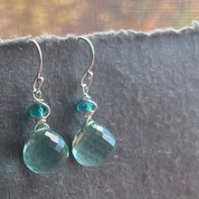 Load image into Gallery viewer, Fluorite Green Quartz Onion Dangle Earrings