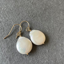 Load image into Gallery viewer, Freshwater Pearl Earrings 51323a