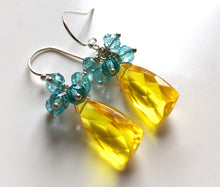 Load image into Gallery viewer, Blueberry Lemonade Pyramid Cluster Necklace