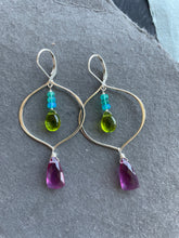 Load image into Gallery viewer, A Summer Vibe Hoop Earrings
