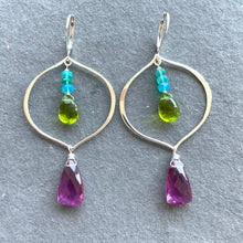 Load image into Gallery viewer, A Summer Vibe Hoop Earrings
