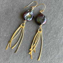 Load image into Gallery viewer, Freshwater Peacock Pearl Tassel Earrings