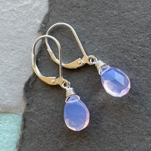 Load image into Gallery viewer, Lavender Quartz Drops, Leverback
