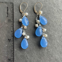 Load image into Gallery viewer, Very Peri Pearl Cascade Earrings