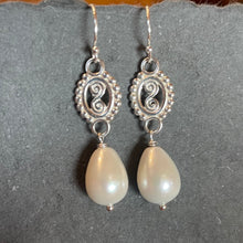 Load image into Gallery viewer, Medallion and Teardrop Pearl Dangles