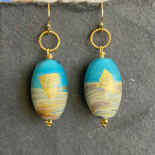 Load image into Gallery viewer, Sea Layers Foiled Italian Murano Glass Earrings