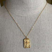 Load image into Gallery viewer, Dragonfly Pendant Necklace