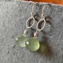 Load image into Gallery viewer, Prehnite Onion Earrings