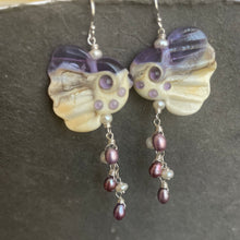 Load image into Gallery viewer, Bubbles the Angelfish Lampwork Glass Earrings, Violet