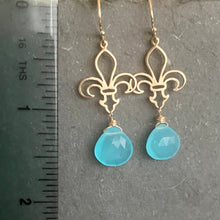 Load image into Gallery viewer, Swiss Blue Fleur de lis Earrings
