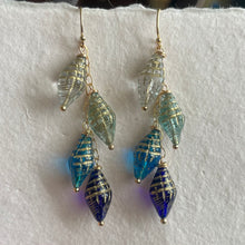Load image into Gallery viewer, Conch Four Shell Earrings, Czech Glass