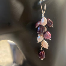 Load image into Gallery viewer, Purple Pearls Cluster Earrings