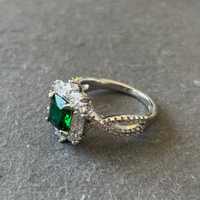 Load image into Gallery viewer, Emerald Green Elegant Cocktail Ring, Size 7