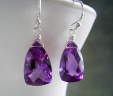 Load image into Gallery viewer, Alexandrite Quartz Color Change Pyramid Earrings