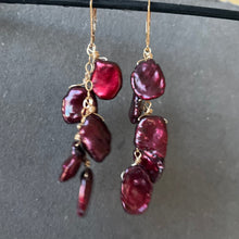 Load image into Gallery viewer, Pomegranate Splash Pearl Earrings