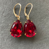 Viva Magenta gold luscious Color of the year 2023 Leverback Dangles, Mixed Metals