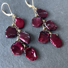 Load image into Gallery viewer, Pomegranate Splash Pearl Earrings