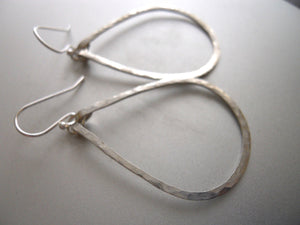 Kristiana Hammered Hoop Earrings in Sterling Size: Small, LEVERBACK